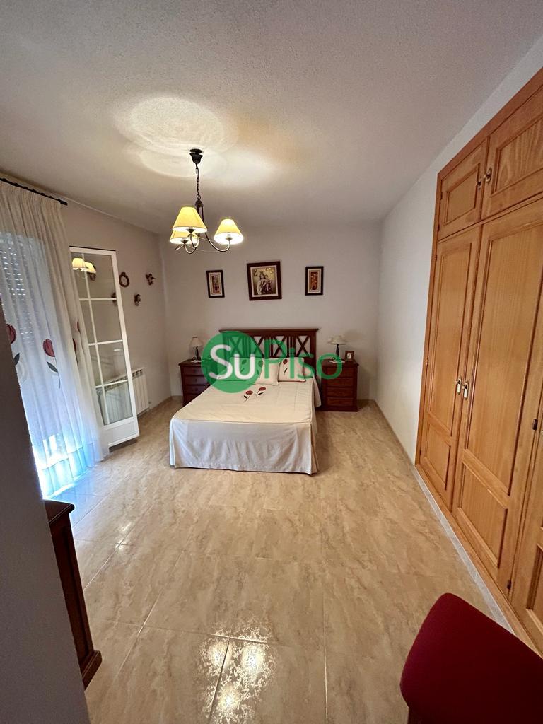 For sale of chalet in Yeles