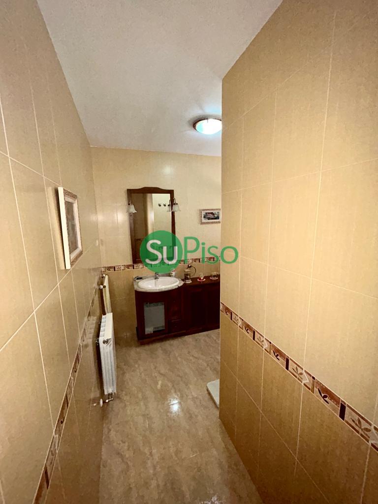 For sale of chalet in Yeles