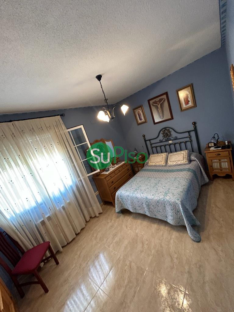 For sale of chalet in Yeles