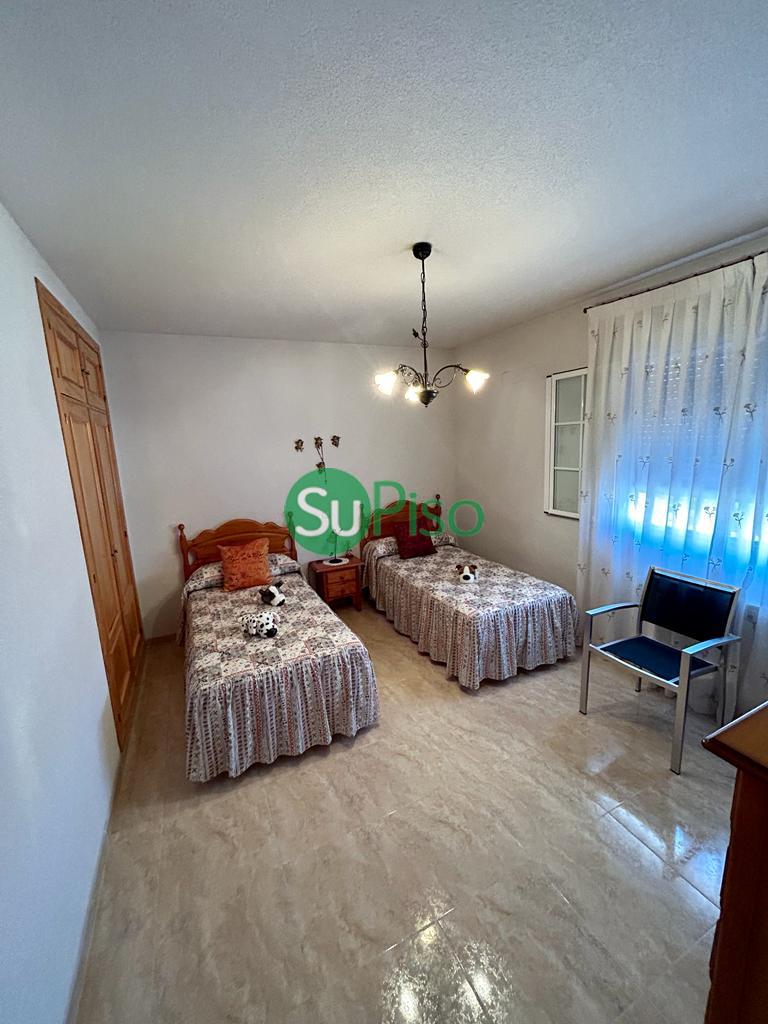 For sale of chalet in Yeles