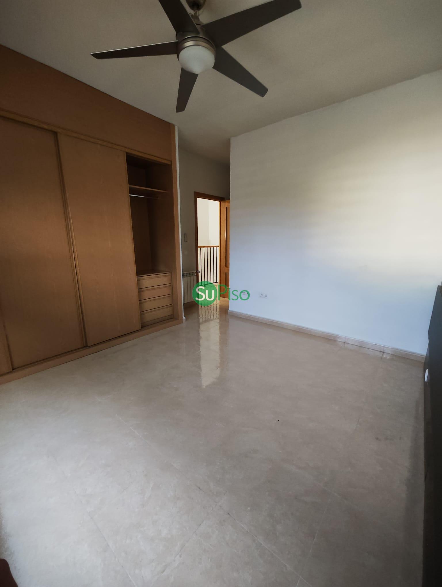 Venta de chalet en Yeles