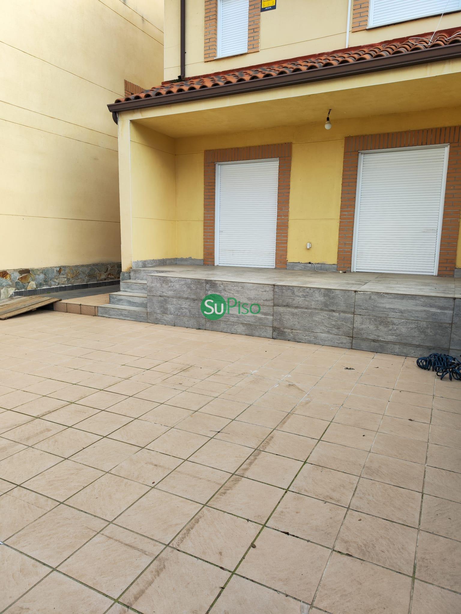 Venta de chalet en Yeles