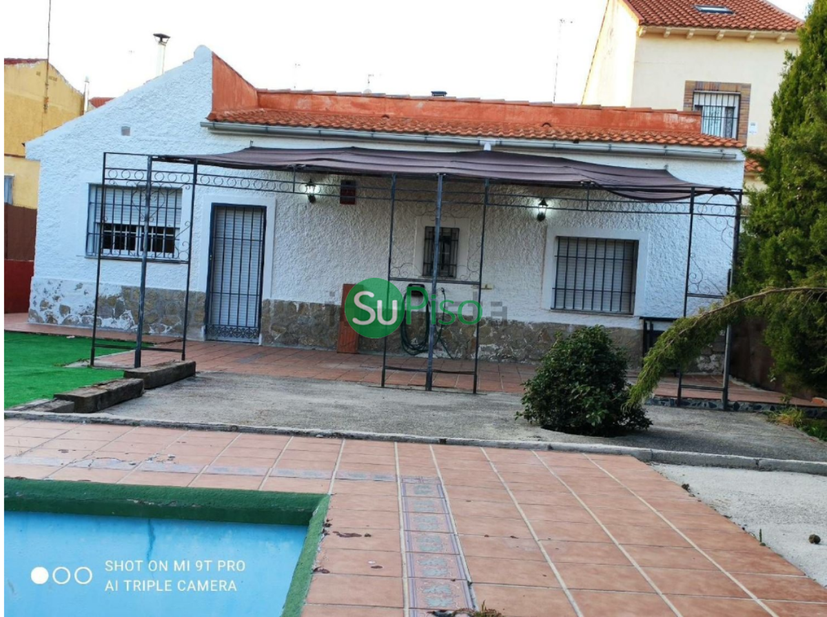 Venta de chalet en Yeles