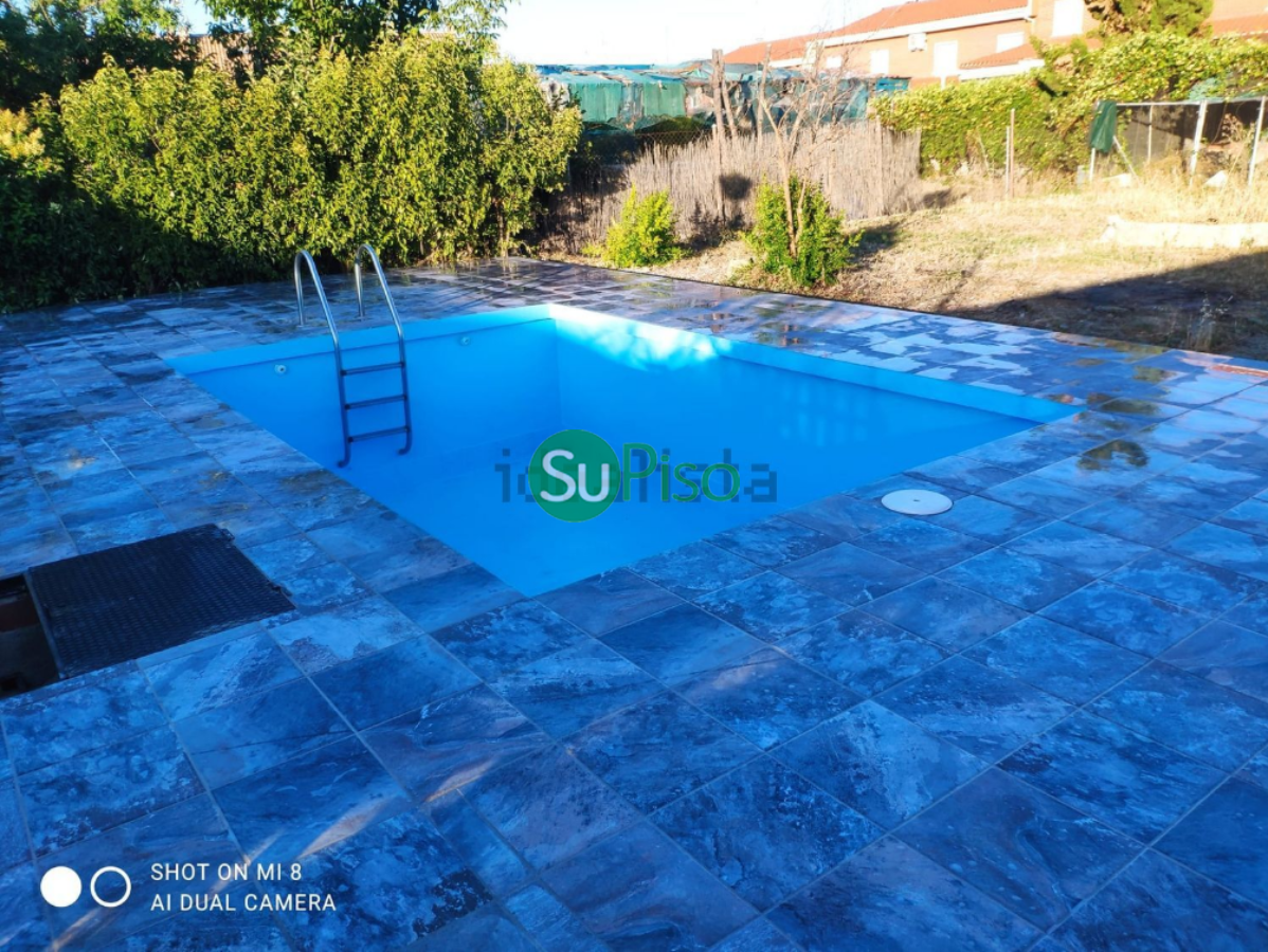 Venta de chalet en Yeles