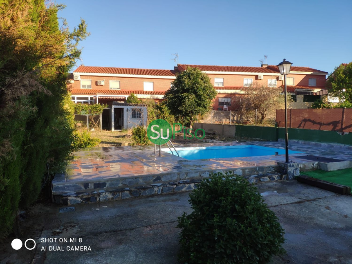 Venta de chalet en Yeles