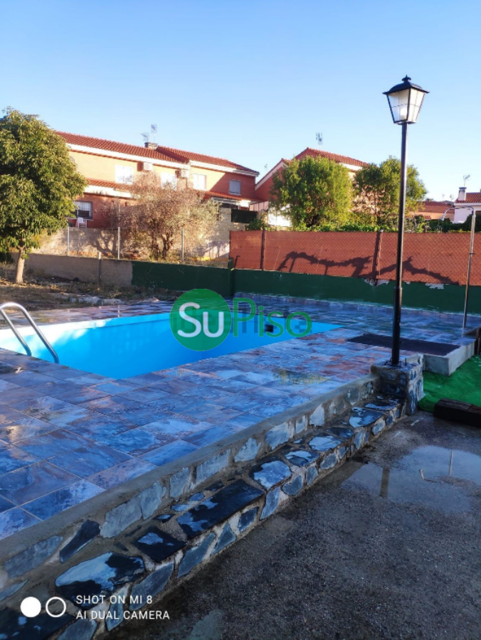 Venta de chalet en Yeles