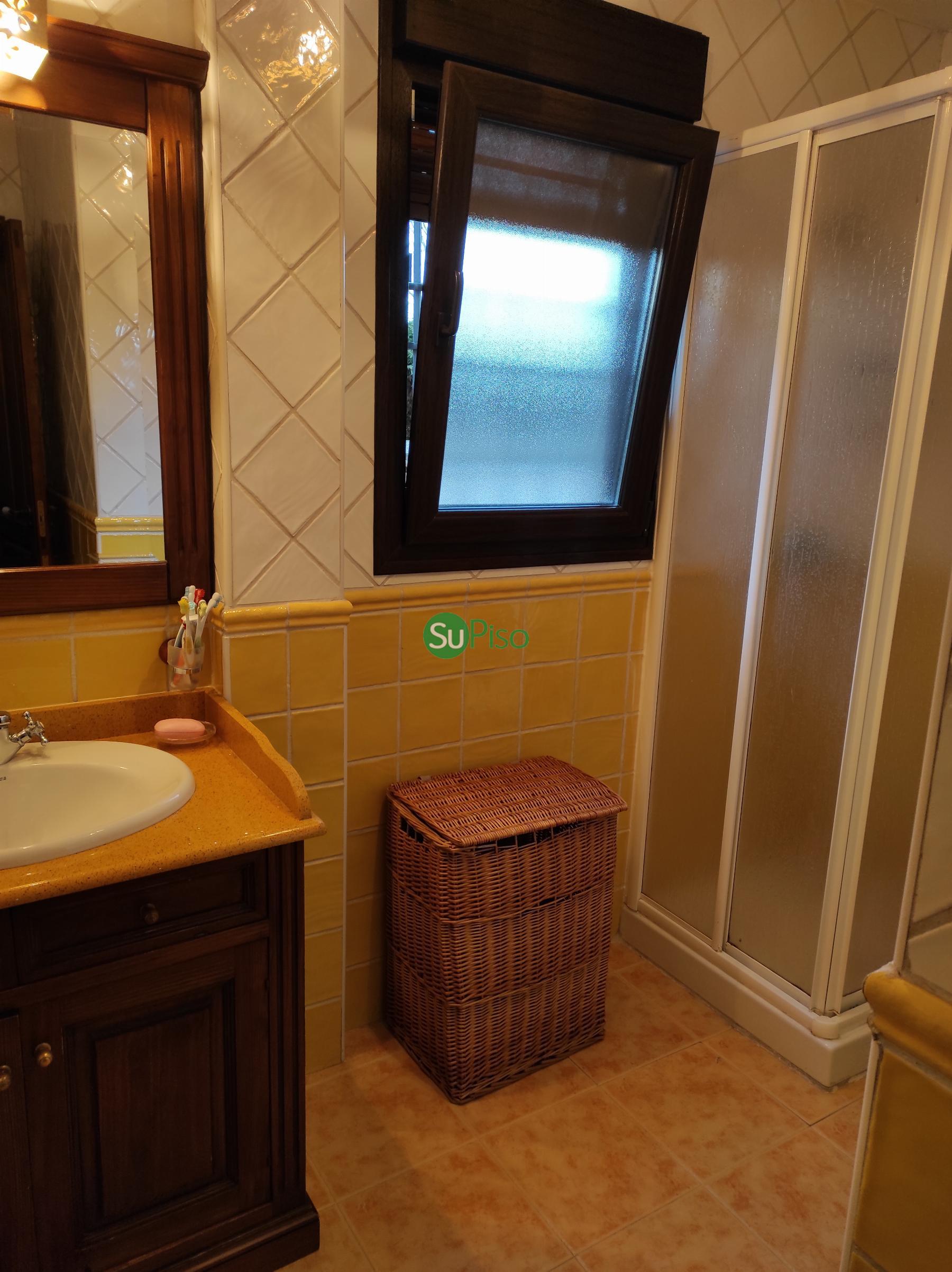 For sale of chalet in Yeles