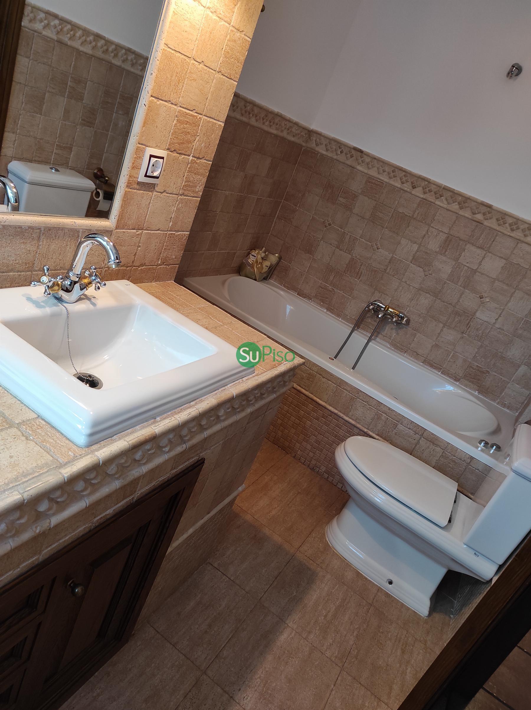 For sale of chalet in Yeles