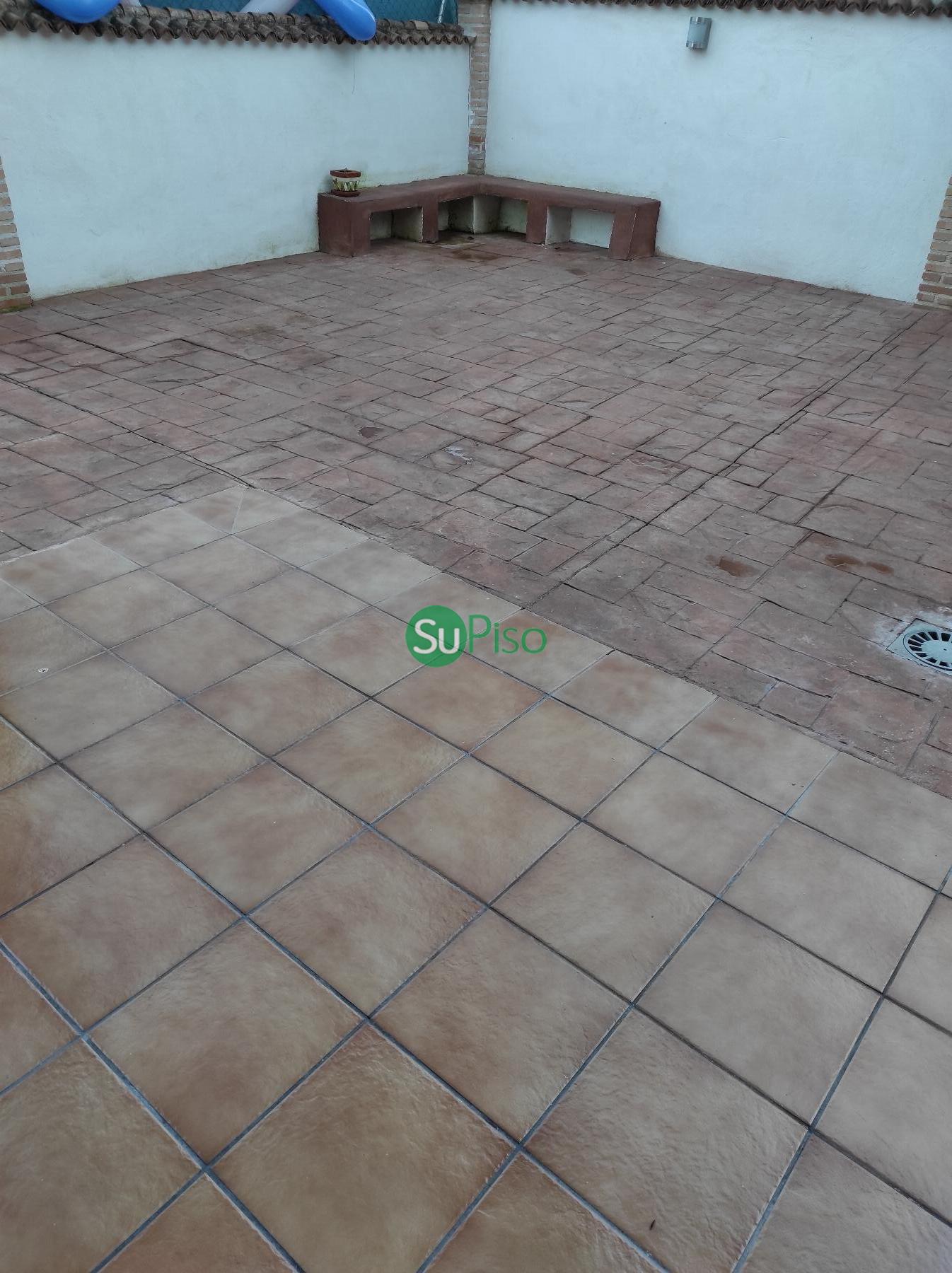 For sale of chalet in Yeles