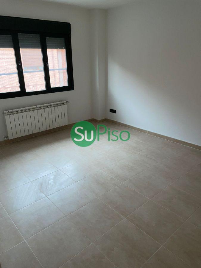 For sale of flat in Yeles