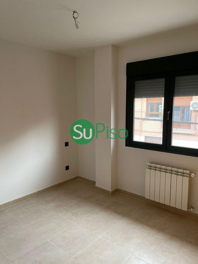 For sale of flat in Yeles