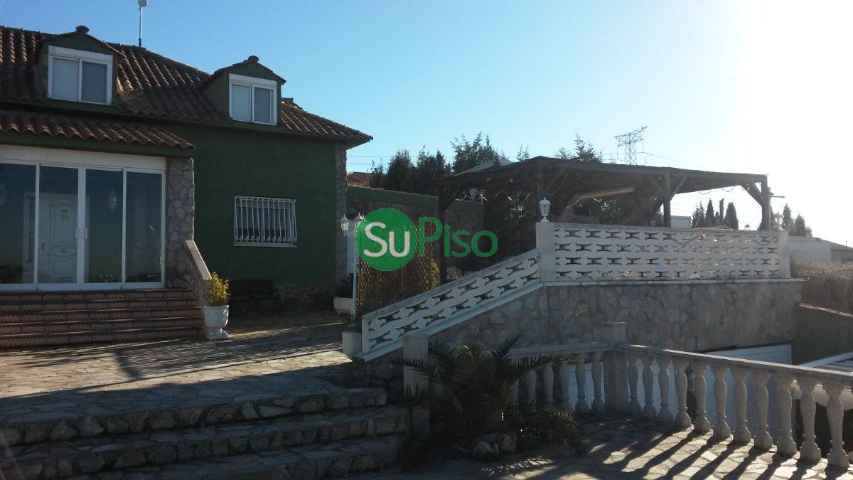 For sale of chalet in Yeles