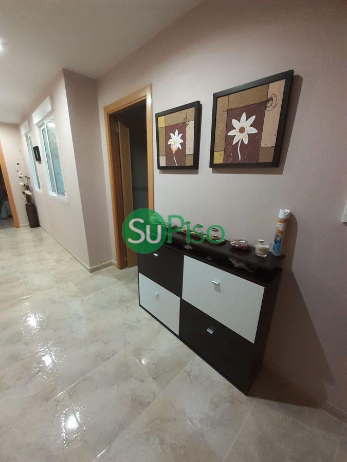 For sale of penthouse in Yeles