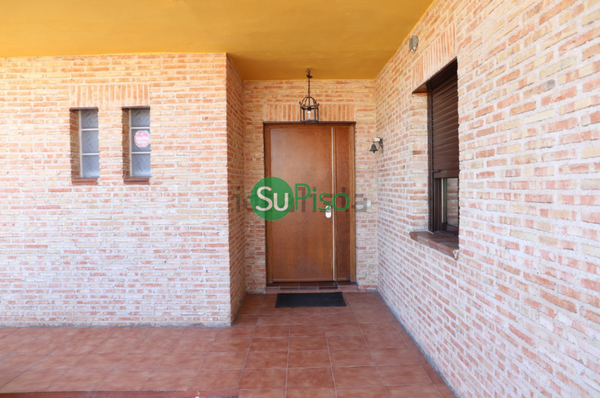 For sale of chalet in Yeles