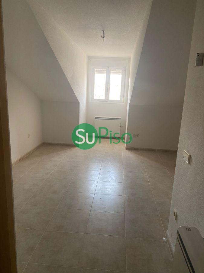 For rent of penthouse in Yeles