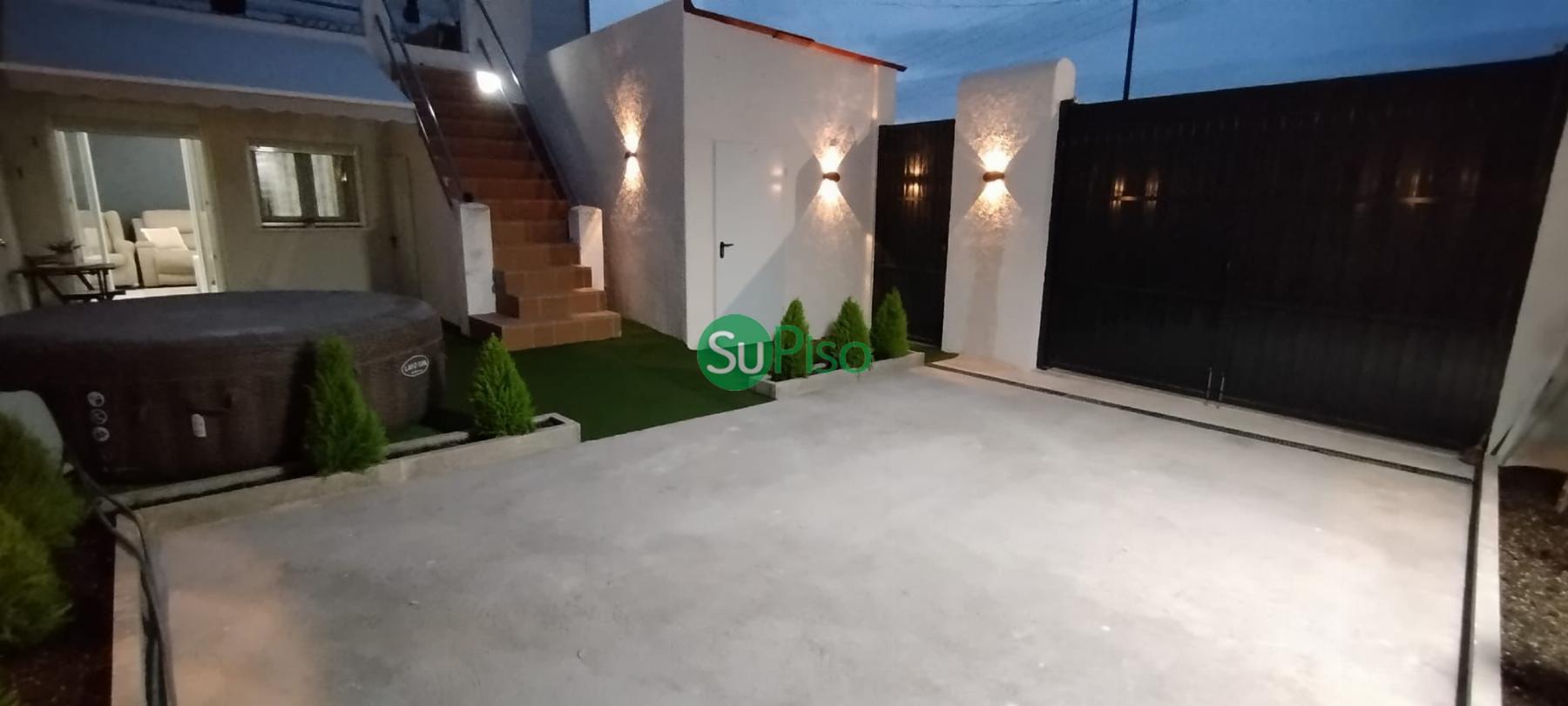For sale of chalet in Yeles