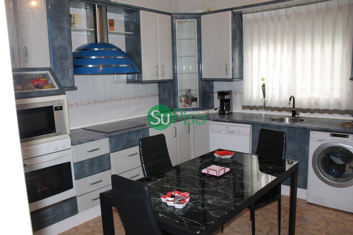For sale of chalet in Yeles