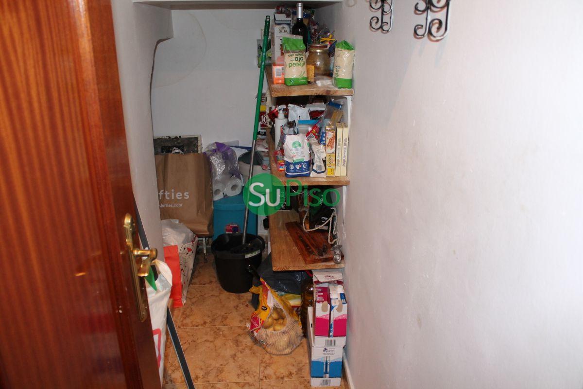 For sale of chalet in Yeles