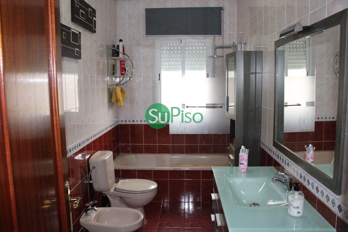 For sale of chalet in Yeles