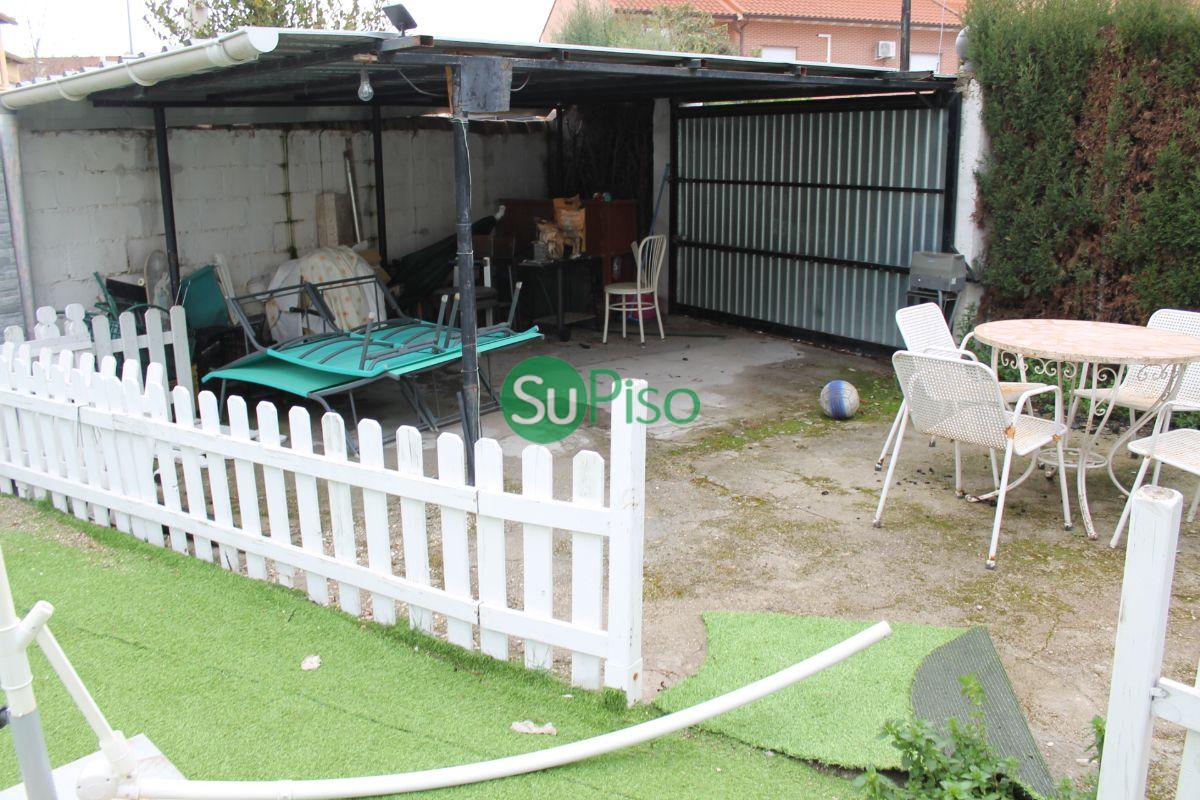For sale of chalet in Yeles