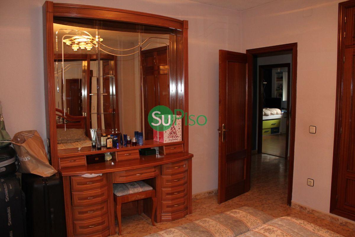 For sale of chalet in Yeles