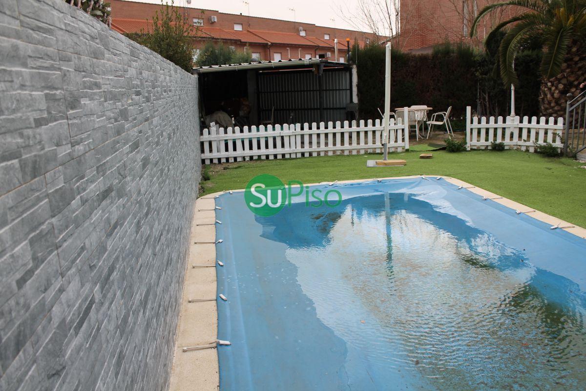 For sale of chalet in Yeles