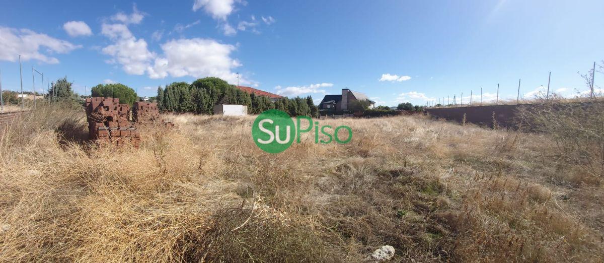 For sale of land in Yeles