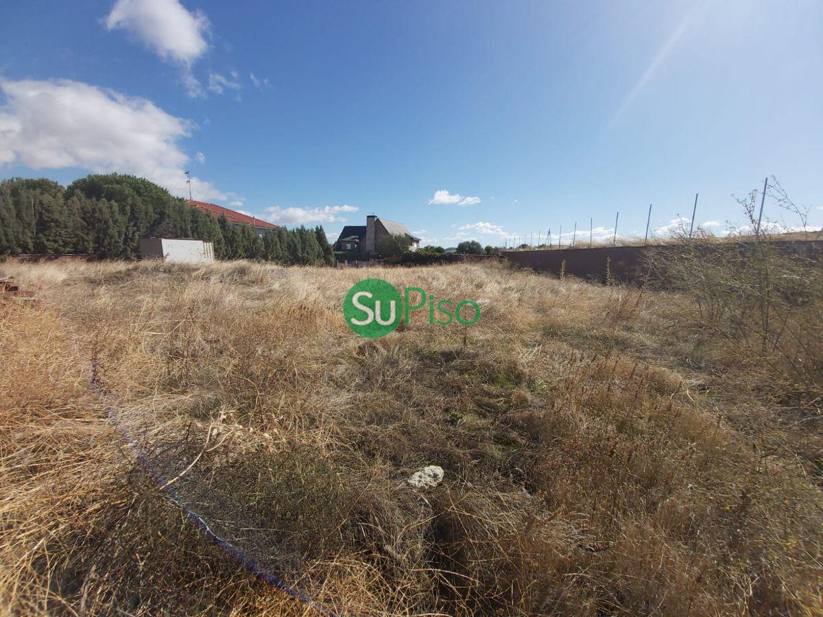 For sale of land in Yeles