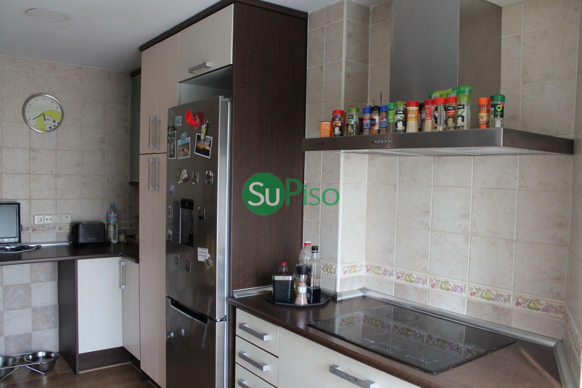 For sale of duplex in Carranque