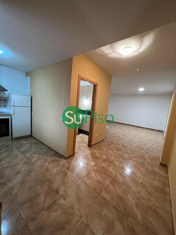 For sale of study in Yeles