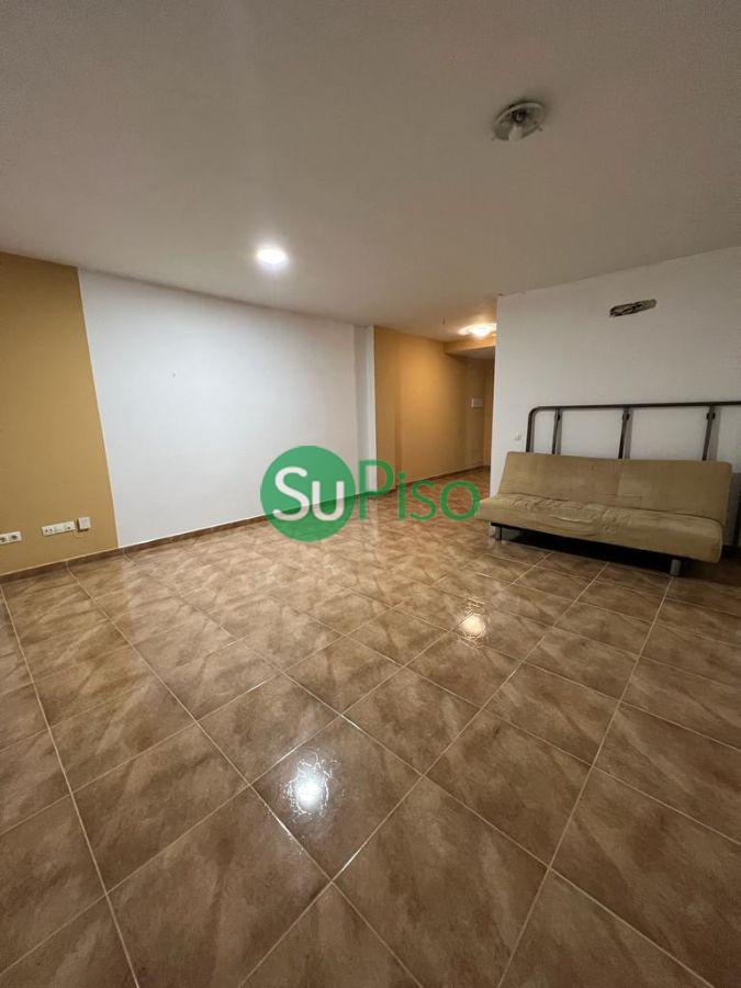 For sale of study in Yeles