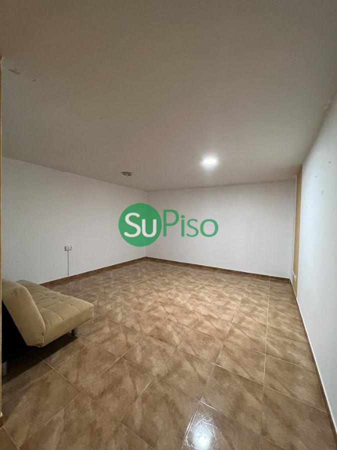 For sale of study in Yeles