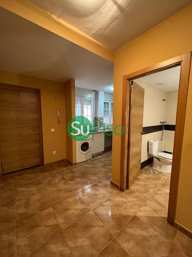 For sale of study in Yeles