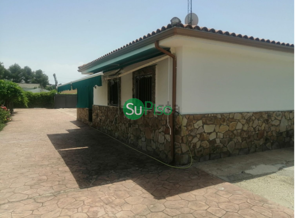 For sale of house in Yeles