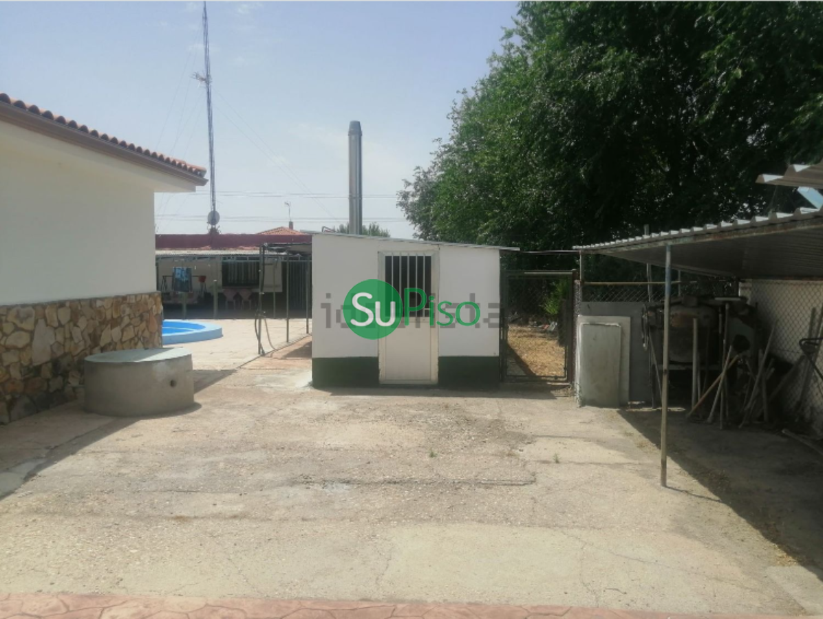 For sale of house in Yeles