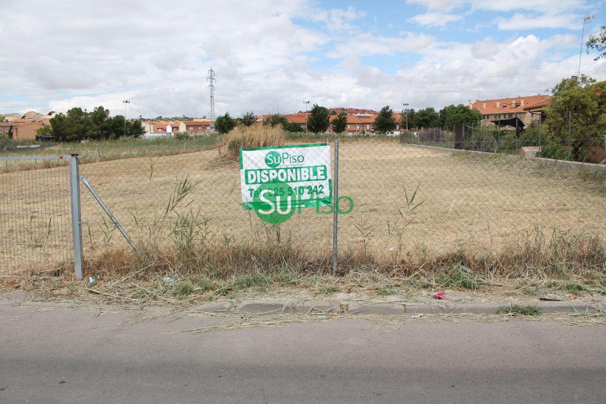 Venta de terreno en Yeles