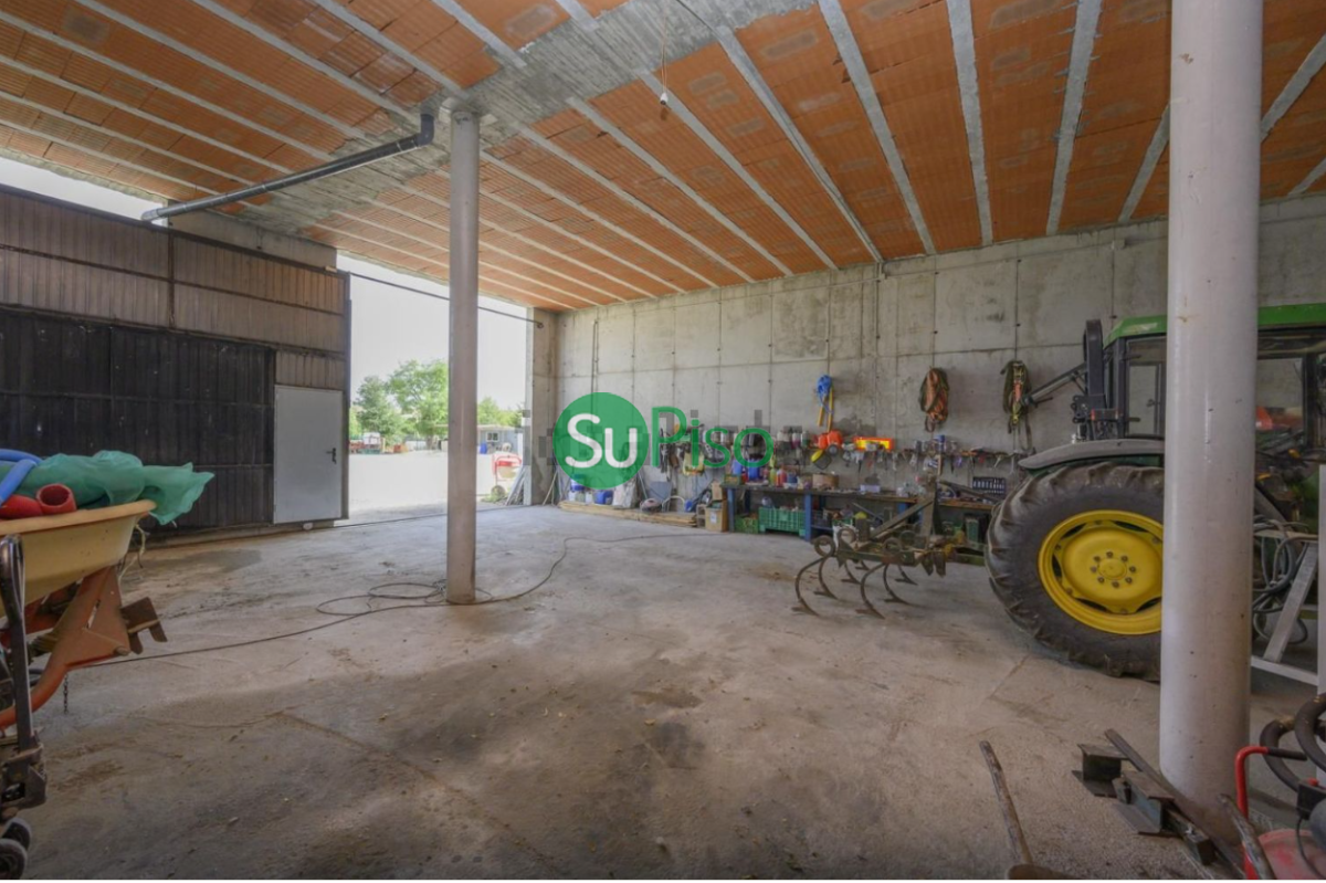 For sale of recreation property in Yeles