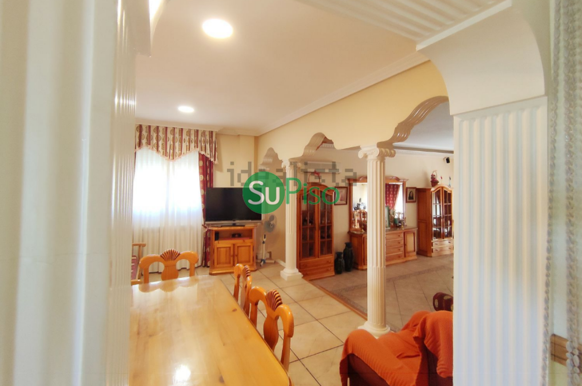 For sale of chalet in Yeles