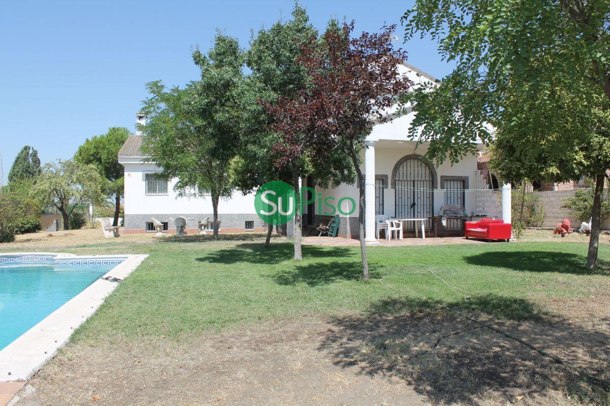 For sale of chalet in Yeles