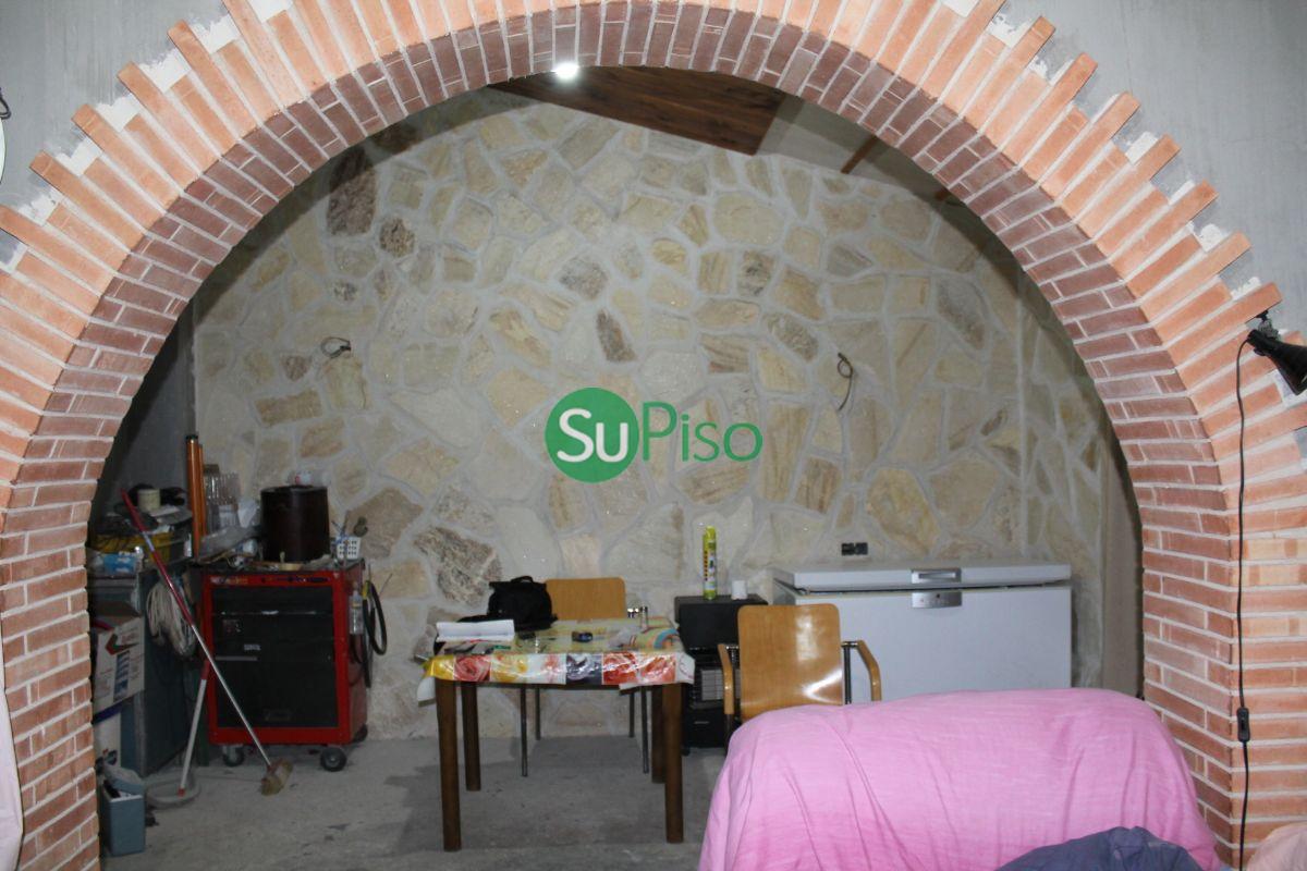 For sale of chalet in Yeles