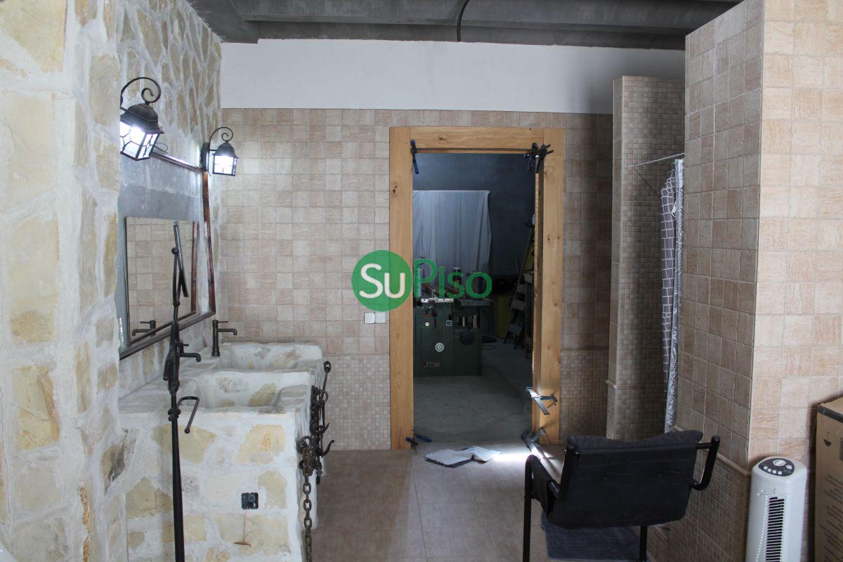 For sale of chalet in Yeles