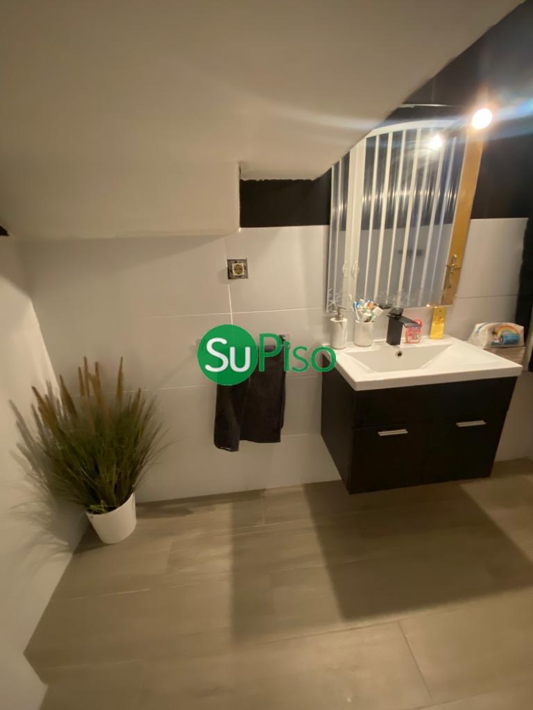 For sale of chalet in Esquivias