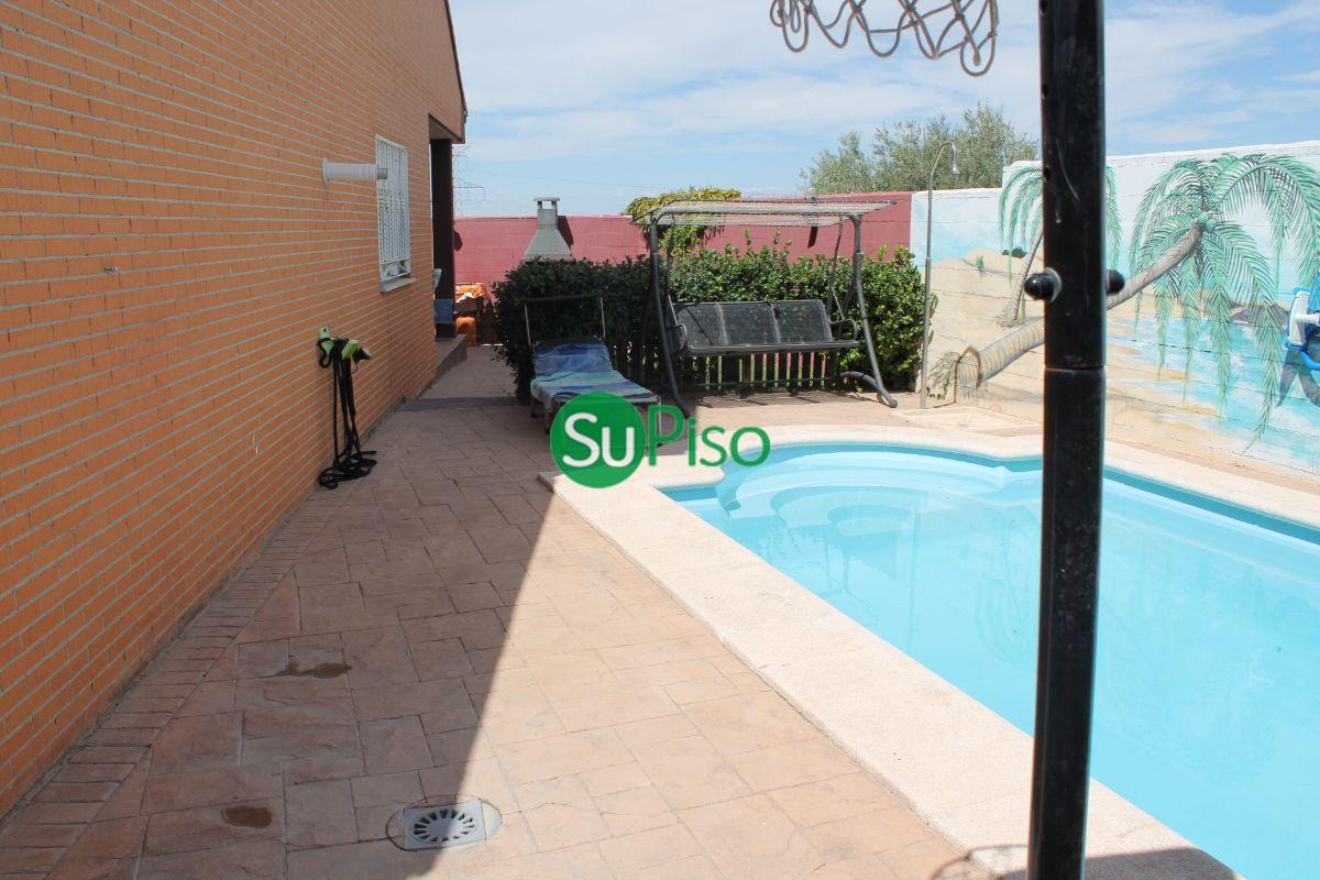 For sale of chalet in Esquivias