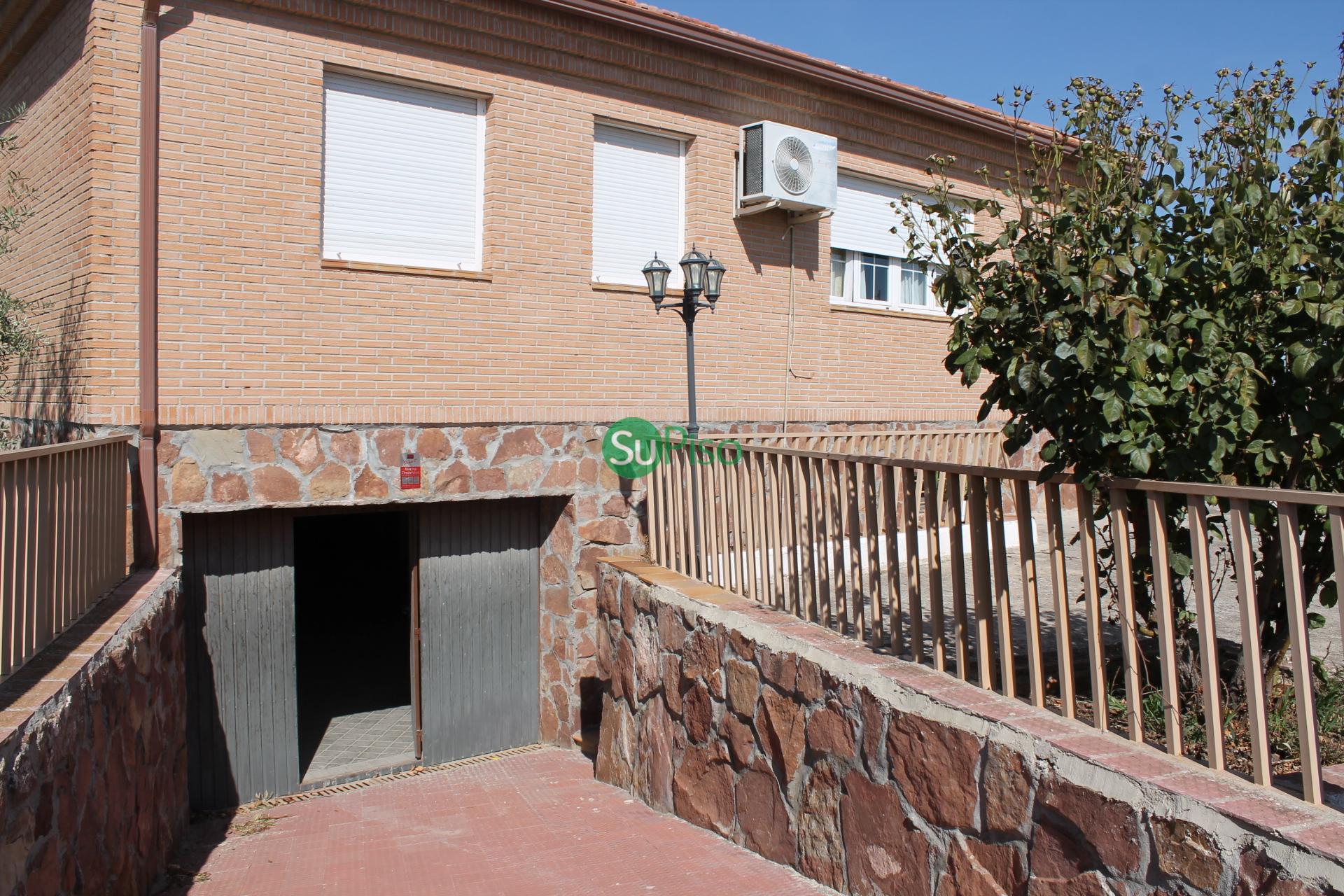 Venta de chalet en Numancia de la Sagra