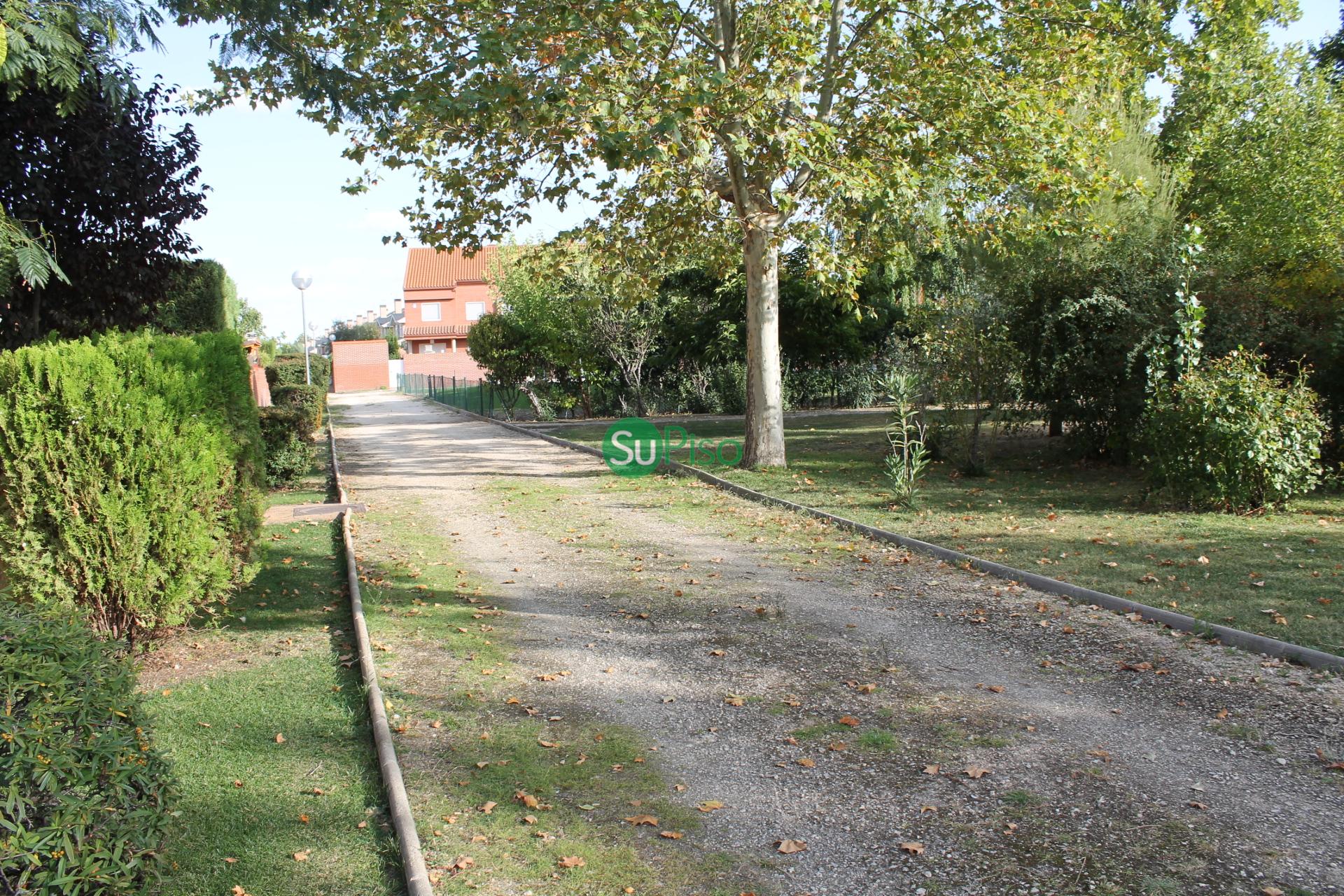 For sale of chalet in Illescas