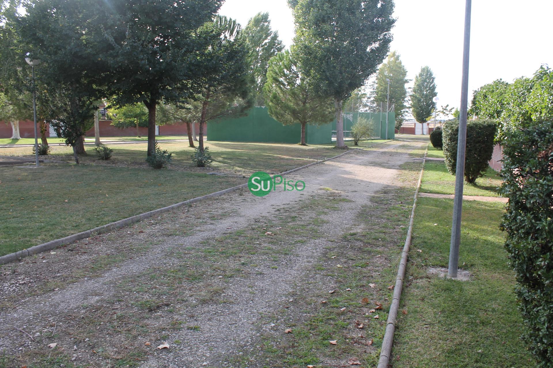 For sale of chalet in Illescas