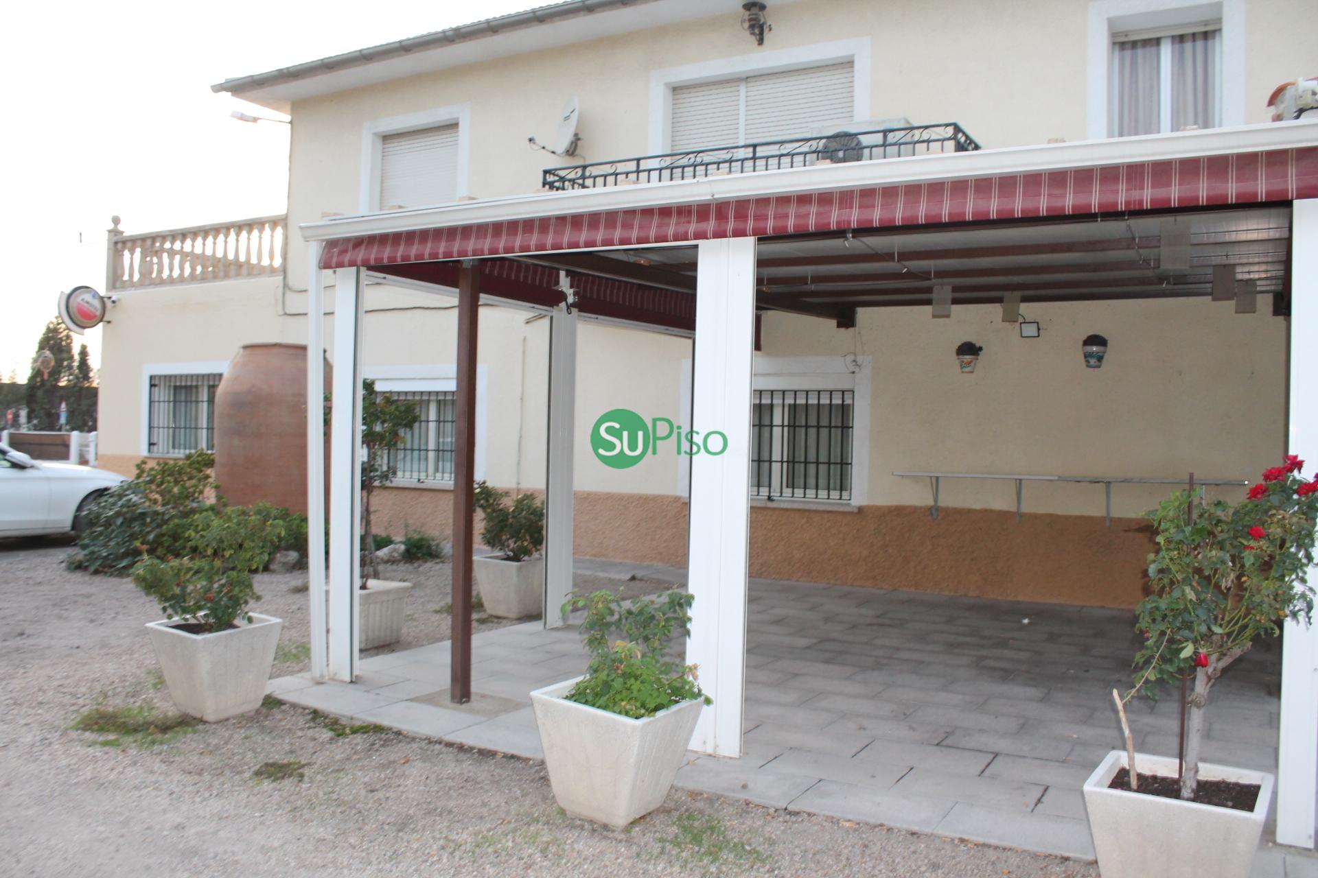 Venta de local comercial en Yeles