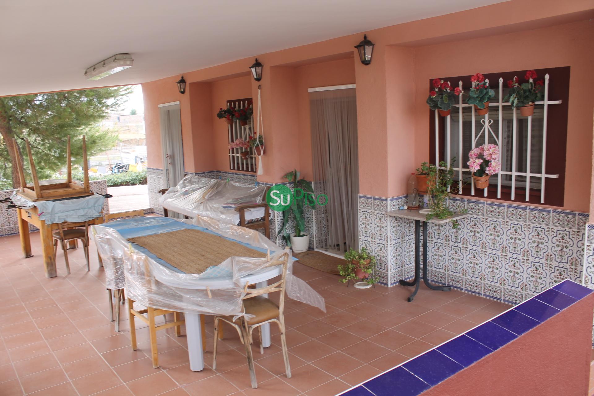 Venta de chalet en Yeles