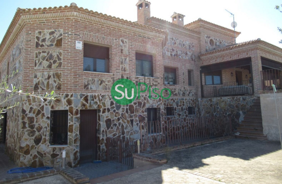 For sale of house in Yeles