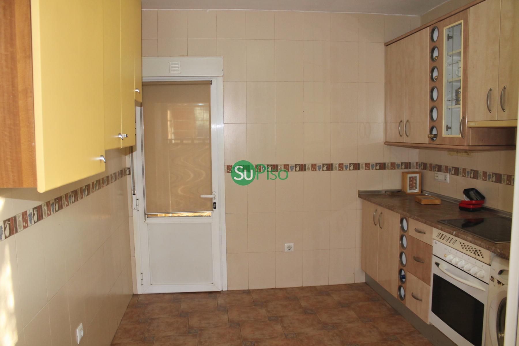 For sale of house in Yeles